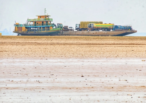 Rio Negro deve secar ainda mais em outubro, aponta CPRM