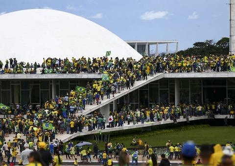STF forma maioria para condenar mais cinco réus pelo 8 de janeiro