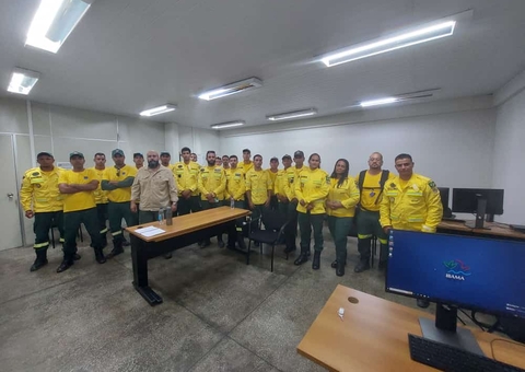 Brigadistas do Ibama reforçam combate a queimadas florestais no Amazonas