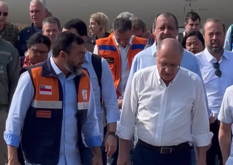 Alckmin e ministros chegam a Manaus para anunciar medidas contra impactos da seca 