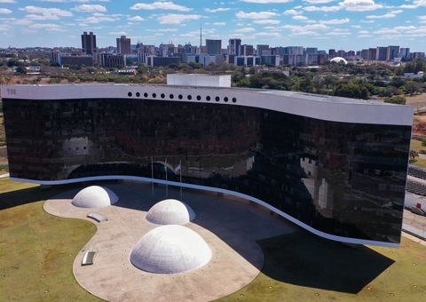 TSE julga novas ações contra Lula e Bolsonaro a partir de terça