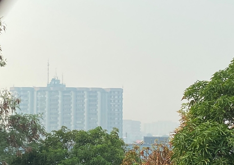 Fumaça volta a encobrir Manaus e deixa ar quase irrespirável 