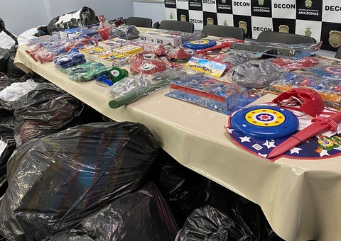 Mais de 700 brinquedos apreendidos são doados para crianças carentes em Manaus