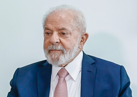 Lula diz que governo está atento ao cenário de seca e fumaça no Amazonas