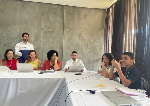 Adolescentes amazonenses participam da reunião do grupo nacional de direitos humanos