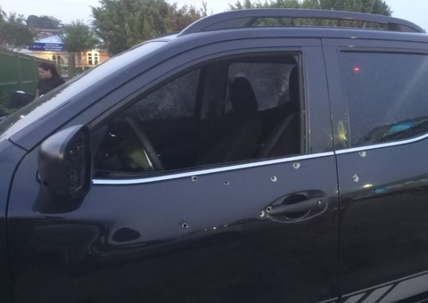 Homem morre após ter carro crivado de balas em Manaus