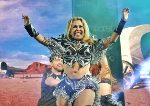 Joelma agita público em evento que marca o 354° aniversário de Manaus