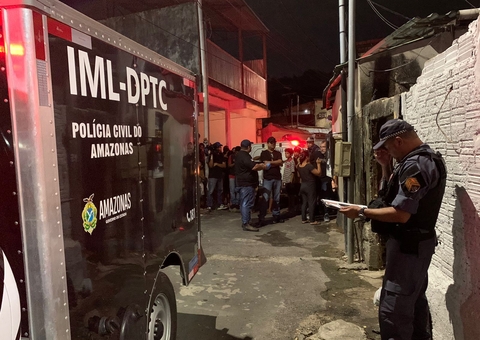 Pai é expulso de casa por atiradores e ouve filho ser executado em Manaus
