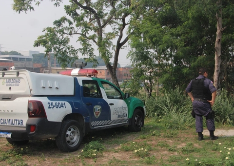 Esqueleto humano é encontrado em área de mata em Manaus 
