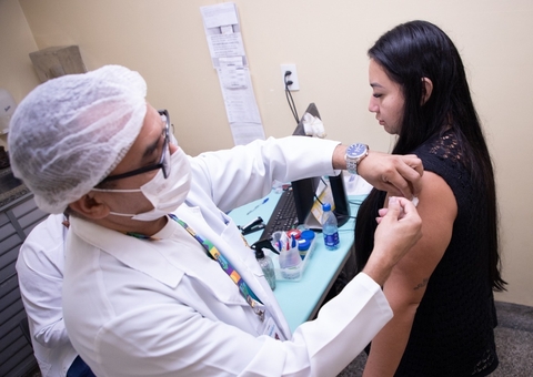 Feriadão altera calendário de vacinação contra a covid-19 em Manaus