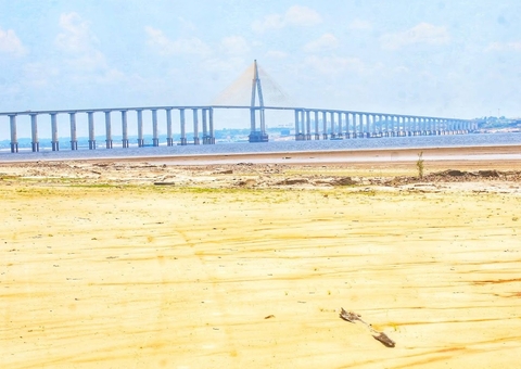 Rio Negro volta a subir após quatro meses em Manaus