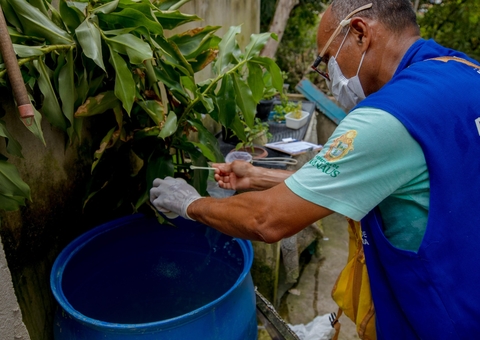 Agentes de saúde são treinados para avaliar infestação do mosquito Dengue em Manaus
