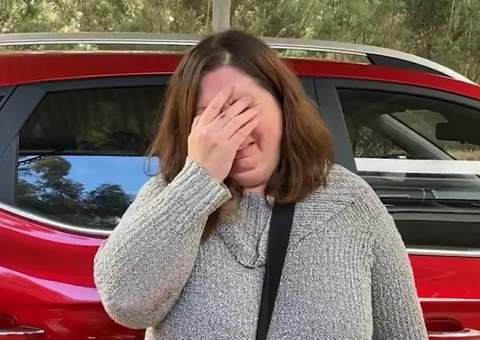 Mulher é presa por suspeita de matar três idosos envenenados com cogumelos