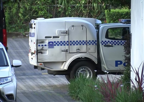 Menino de 10 anos morre esmagado por elevador em escola