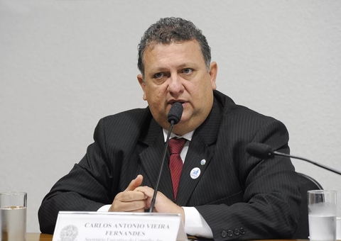 Governo Lula oficializa indicado de Arthur Lira como presidente da Caixa