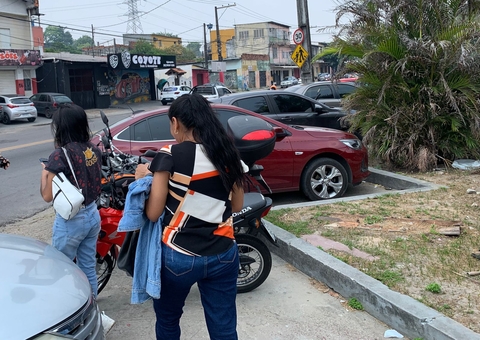 Atrasados: Candidatos confundem horário e perdem 1° dia de prova do Enem em Manaus