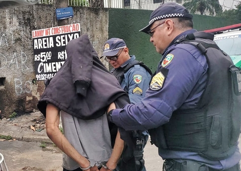 Homem é preso após invadir casa e esfaquear irmã em Manaus
