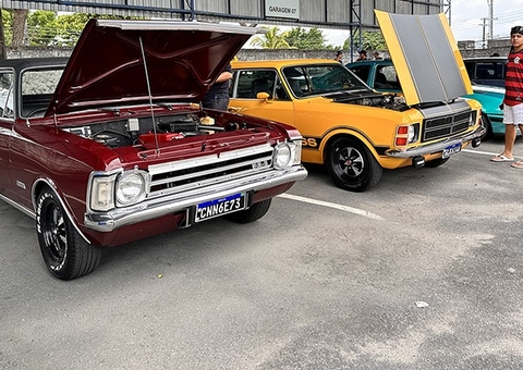 Detran Amazonas recebe 2ª exposição de carros antigos neste fim de semana