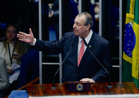 Omar diz que Reforma Tributária aprovada no Senado contribui para o avanço do Brasil