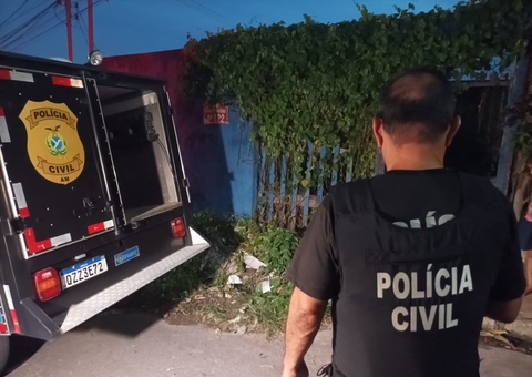 Crianças encontram corpo com sinais de tortura ao brincarem em casa abandonada em Manaus
