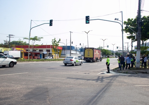 Prefeitura instala semáforos em avenidas com grande número de acidentes fatais em Manaus