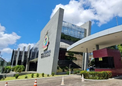 Conselheiros do TCE-AM vão julgar 119 processos nesta terça