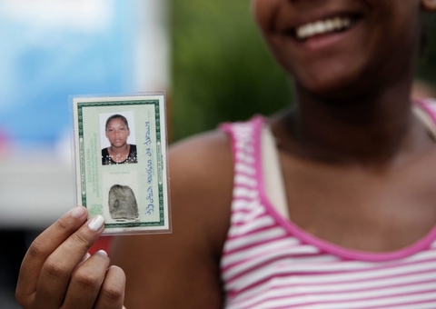 Projeto propõe campanha para emissão de RG para crianças em Manaus