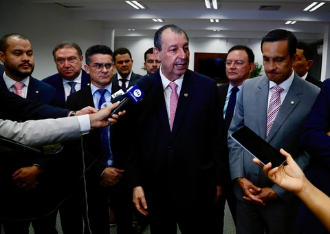 Omar Aziz se reúne com bancada para agilizar liberação de recursos para o Amazonas