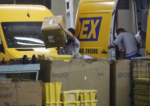 Empregados dos Correios desistem de greve na véspera da Black Friday