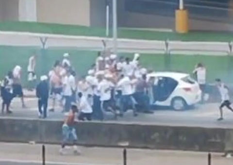 Torcedores de Botafogo e Santos brigam em rodovia antes de jogo do Brasileirão