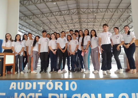 Estudantes do Amazonas criam projeto para doar alimentos a famílias carentes