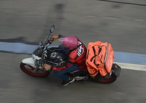 Projeto de lei que regulamenta delivery em condomínios em Manaus é aprovado na CMM