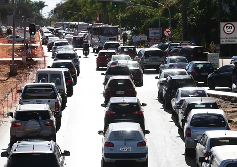 Projeto que isenta IPVA de veículos elétricos, GNV e híbridos é aprovado no Amazonas