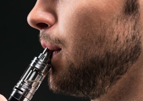 Anvisa avalia regulamentação do cigarro eletrônico 