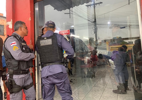 Barbeiro é executado a tiros enquanto cortava cabelo de cliente em Manaus 