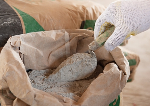 Navio com carga de cimento chega hoje a Manaus e deve reduzir preços