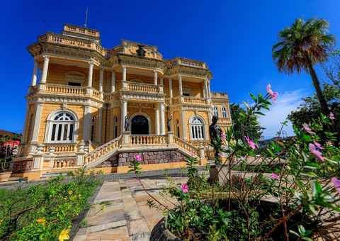 Espaços culturais funcionam em horário diferenciado no feriado em Manaus