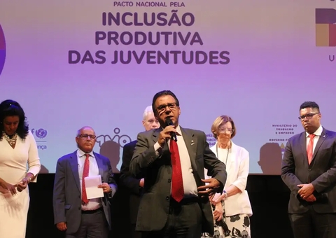 Ministro do Trabalho cobra empresas para melhorarem média salarial