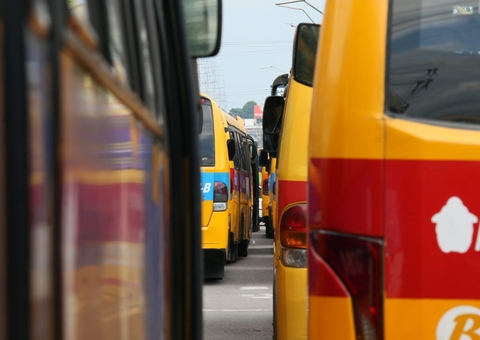 Protesto de 'Amarelinhos' deixa trânsito caótico em Manaus