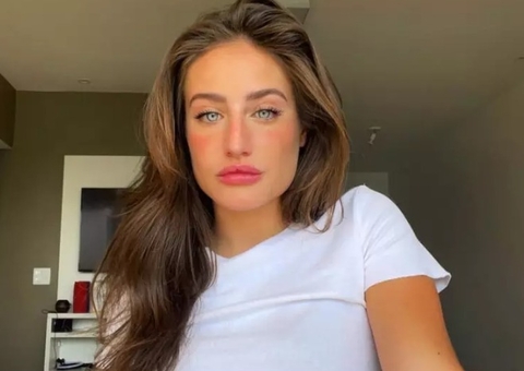 Bruna Griphao é internada com infecção no intestino 