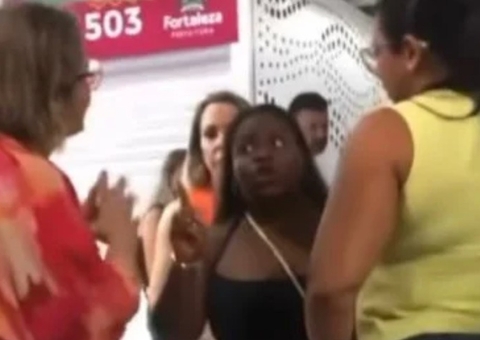 Jojo Todynho se envolve em confusão em feira de Fortaleza; vídeo