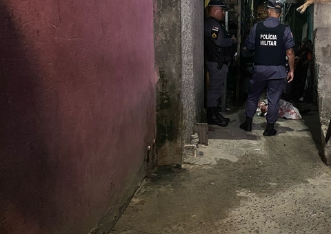 Homem sai de casa para comprar churrasco e é executado a tiros no beco Amazonas