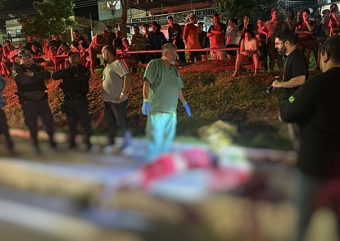 Dupla em moto executa homem com 5 tiros na cabeça no São Raimundo
