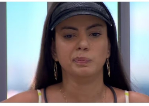 Fernanda chora na academia: 'Nunca vão me conhecer de verdade'