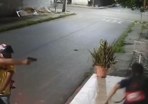 Técnico de enfermagem tem arma apontada para a cabeça e escapa de assalto em Manaus; vídeo