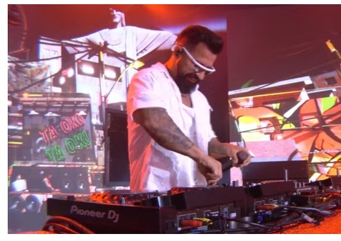 Dennis DJ agita festa no BBB; vídeo