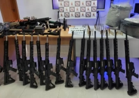 PCC armazenava arsenal de guerra em carro blindado, diz PM