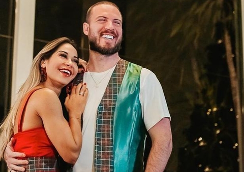 Maíra Cardi e Thiago Nigro se casam no civil em comunhão total de bens