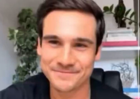 Som de app gay vaza durante entrevista de Nicolas Prattes no ‘Encontro’; ator explica