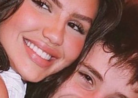  Juliano Floss se pronuncia após Vivi acusá-lo de 'dedar' mulher e diz que ex terminou por stories